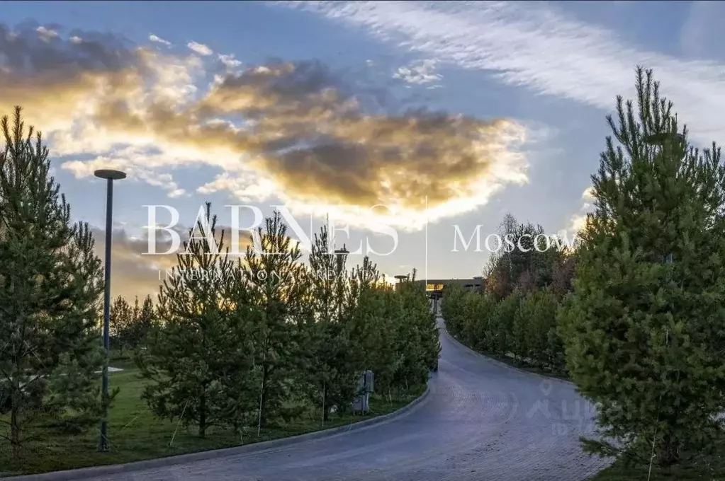 Участок в Московская область, Красногорск городской округ, д. ... - Фото 0