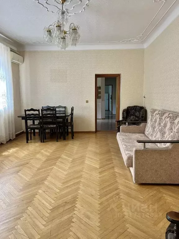 Дом в Северная Осетия, Владикавказ Севастопольская ул., 21 (100 м) - Фото 0