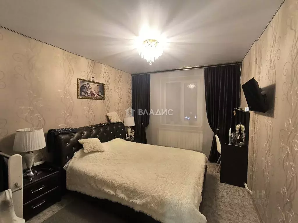 3-к кв. Белгородская область, Белгород ул. Есенина, 44 (73.0 м) - Фото 1