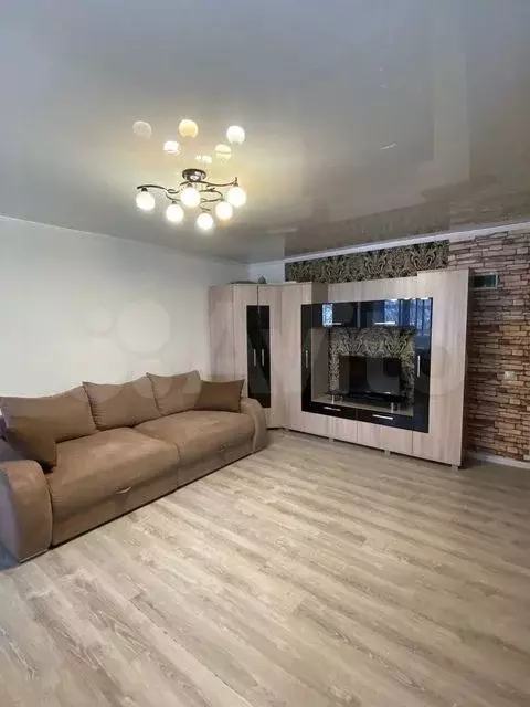 2-к. квартира, 44 м, 5/5 эт. - Фото 0