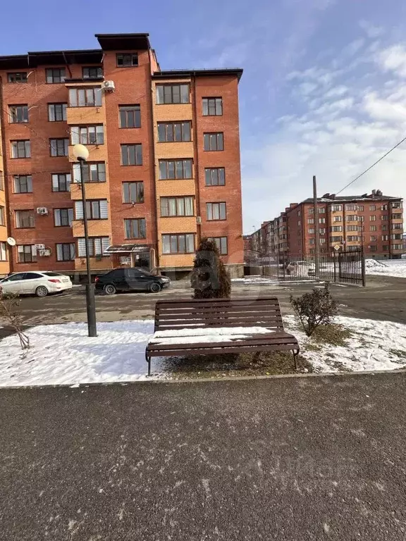 1-к кв. Северная Осетия, Владикавказ просп. Героев Отечества, 7 (46.2 ... - Фото 1