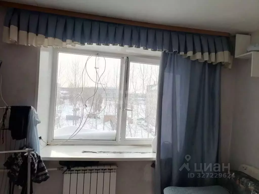 Комната Тюменская область, Тюмень ул. Олега Антонова, 4 (13.8 м) - Фото 1