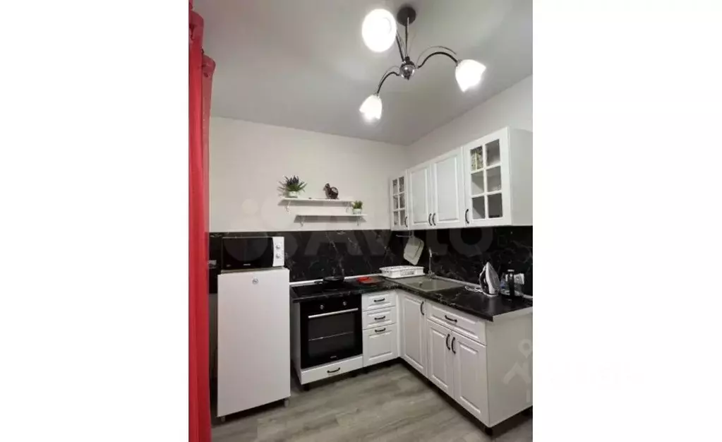 1-к кв. Татарстан, Казань ул. Баки Урманче, 4к3 (35.0 м) - Фото 1