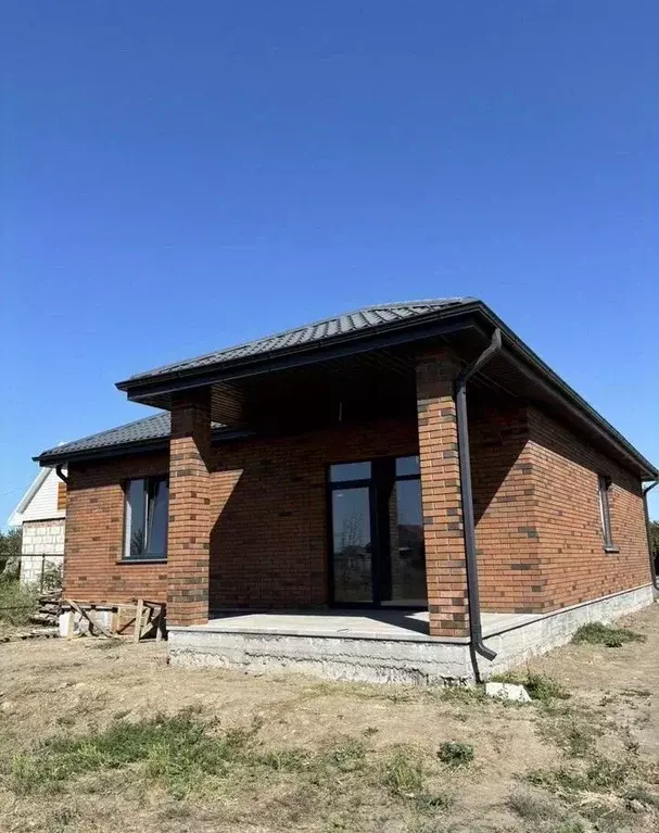 Дом в Ростовская область, Волгодонской район, Романовская ст-ца Лесная ... - Фото 1