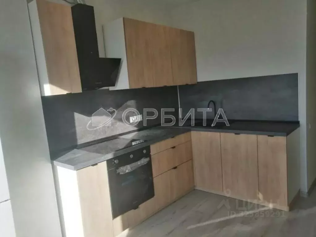 2-к кв. Тюменская область, Тюмень ул. Ветеранов Труда, 9А (56.0 м) - Фото 1