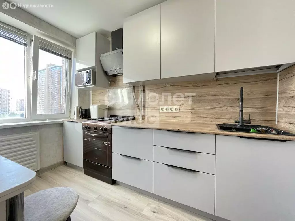 2-комнатная квартира: Уфа, улица Минигали Губайдуллина, 21/3 (43.2 м) - Фото 1