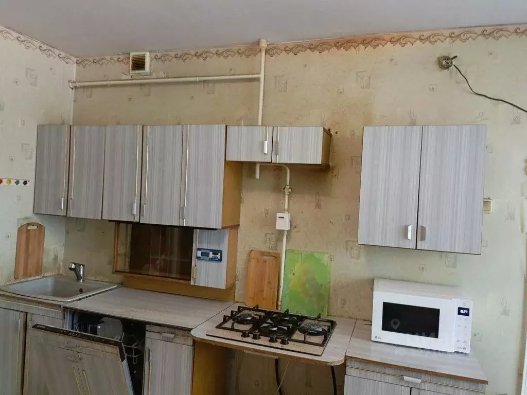 4-к кв. Омская область, Омск ул. Химиков, 32 (85.7 м) - Фото 1