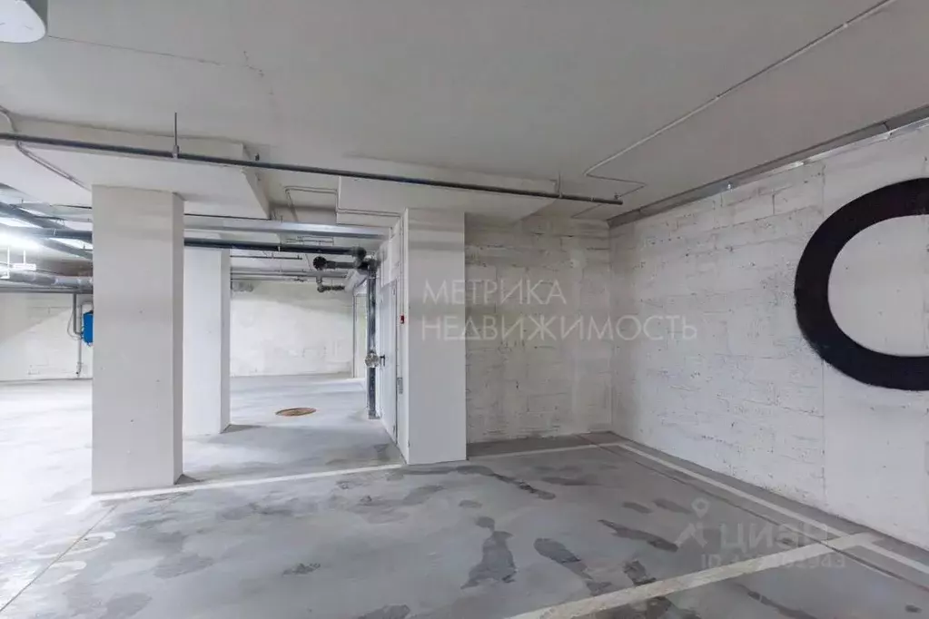 Гараж в Тюменская область, Тюмень Тарманы мкр, ул. Малышева, 31к1 (13 ... - Фото 1