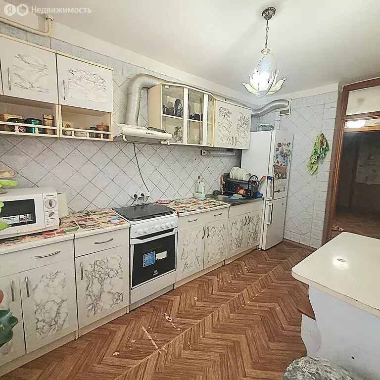 3-комнатная квартира: Севастополь, улица Астана Кесаева, 7/3 (70 м) - Фото 1