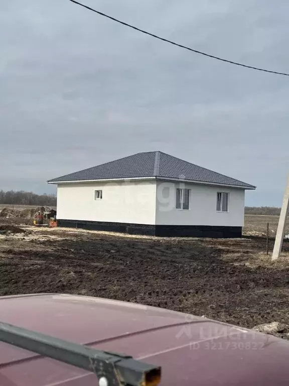 Дом в Башкортостан, Стерлитамакский район, Красноярский сельсовет, с. ... - Фото 1