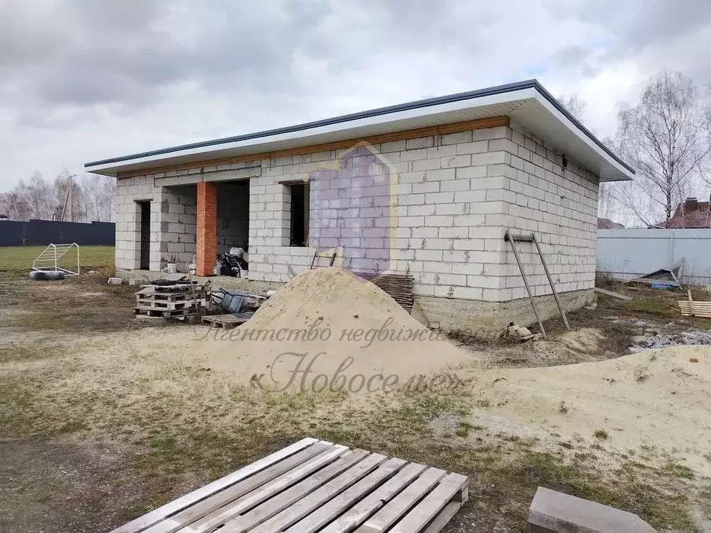 Коттедж в Белгородская область, Старый Оскол ул. Бекетовская (80 м) - Фото 1