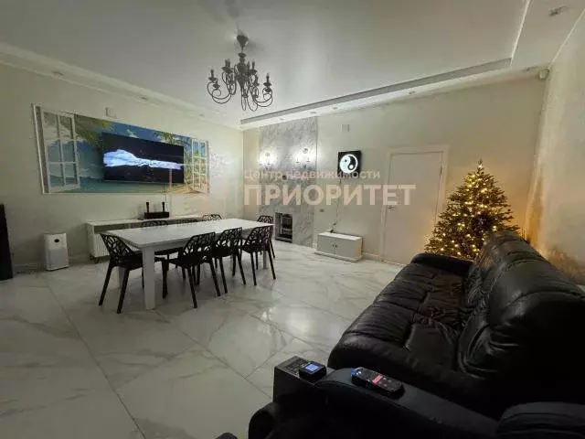 Дом, 400 м - Фото 1