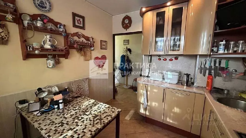 Продается 3-комнатная квартира - Фото 1