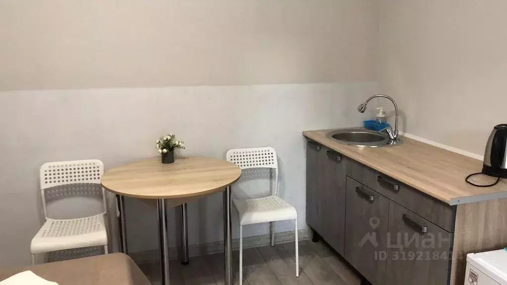 Комната Севастополь ул. Муссонная, 42 (22.0 м) - Фото 1