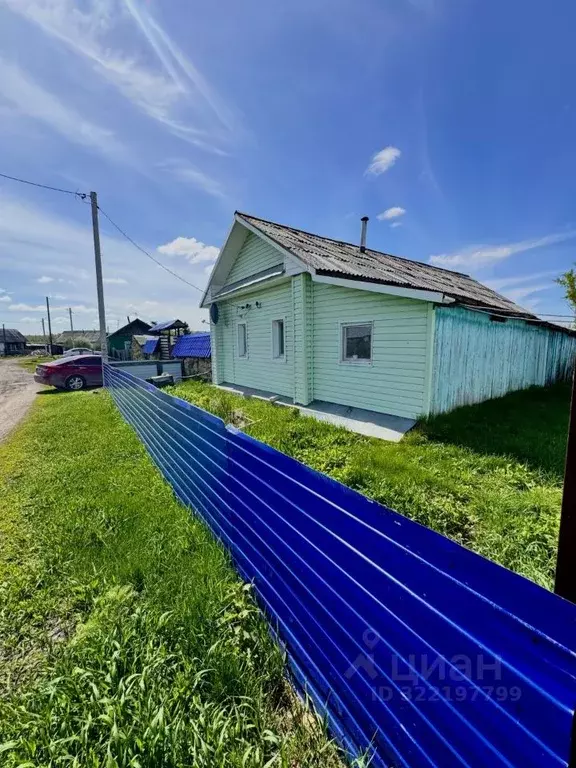 Дом в Курганская область, Катайский муниципальный округ, д. Водолазово ... - Фото 1