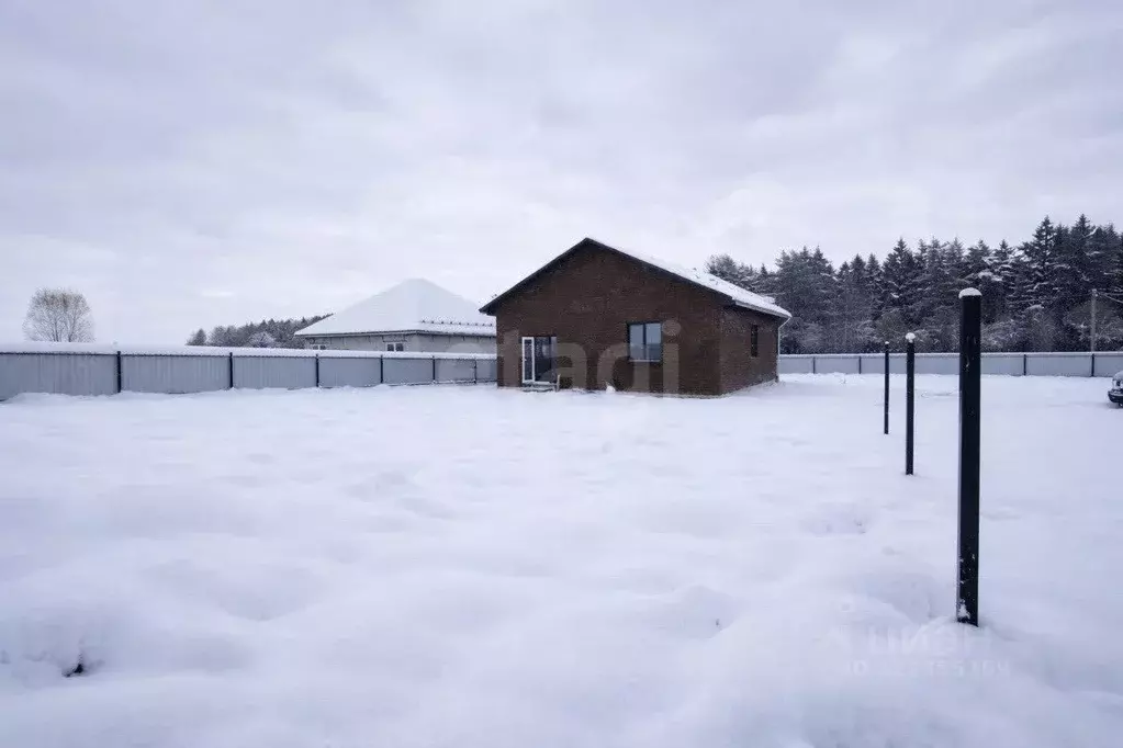 Дом в Калужская область, Малоярославецкий муниципальный округ, Маклино ... - Фото 1