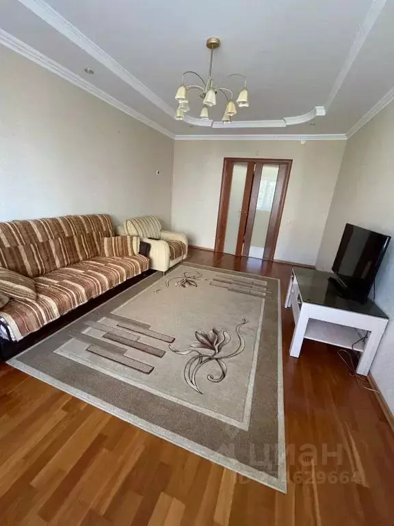 3-к кв. Татарстан, Казань ул. Аделя Кутуя, 44а (86.0 м) - Фото 0