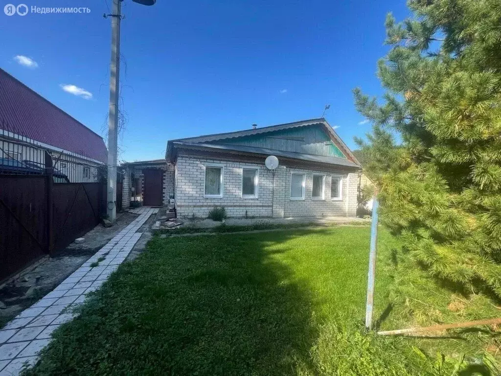 Дом в село Подкуровка, 2-й Нижний переулок, 10 (72.6 м) - Фото 1