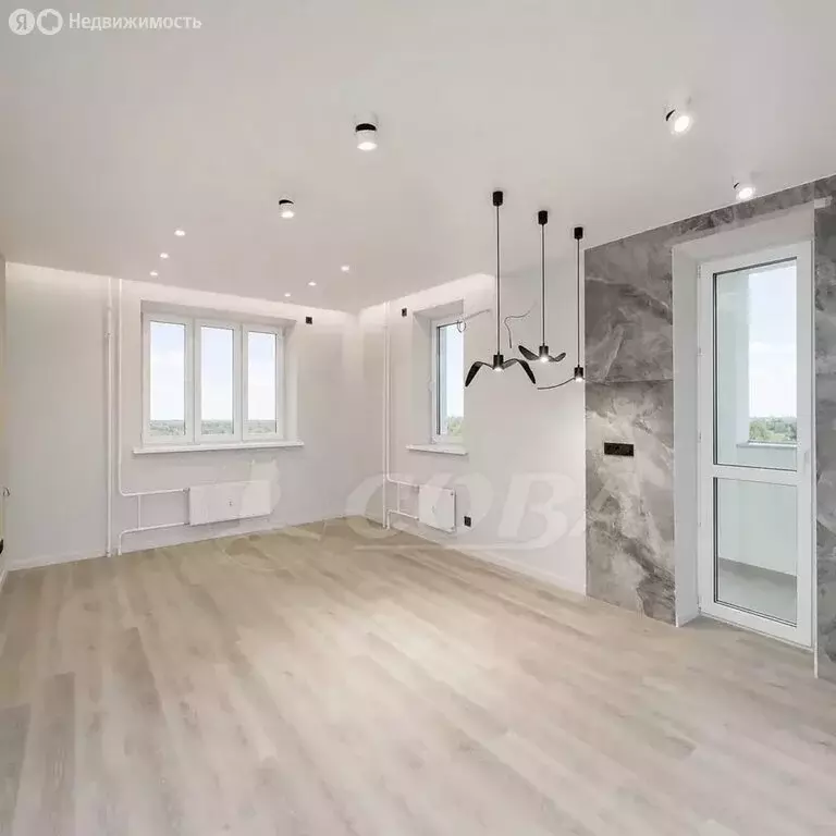 2-комнатная квартира: Тюмень, улица Раушана Абдуллина, 2 (89.9 м) - Фото 1