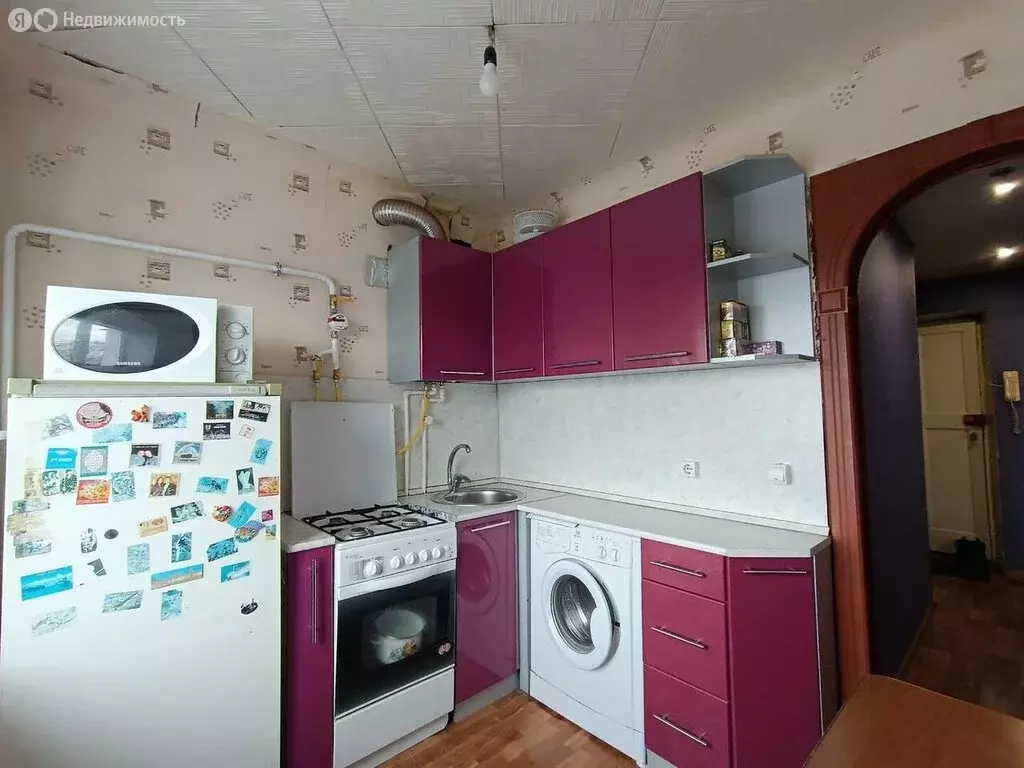 3-комнатная квартира: Оренбург, улица Братьев Башиловых, 3 (41.6 м) - Фото 1
