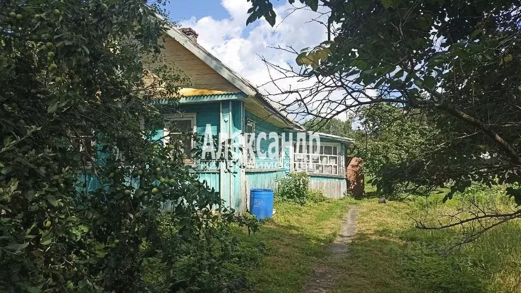 Дом в Ленинградская область, Волховский район, Сясьстройское городское ... - Фото 1