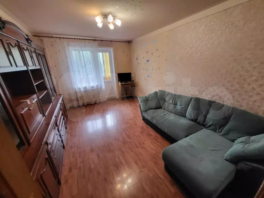 1-к. квартира, 40 м, 4/10 эт. - Фото 1