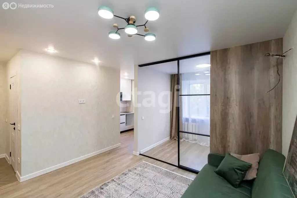 2-комнатная квартира: Тюмень, улица Республики, 175 (42.4 м) - Фото 1