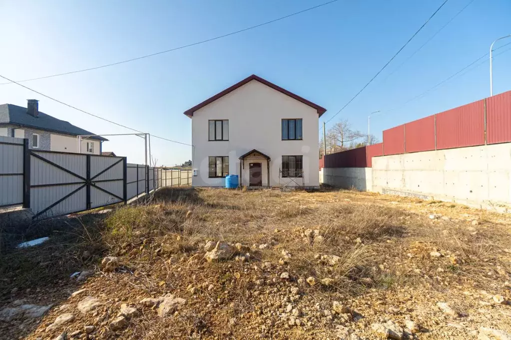 Дом в Севастополь ул. Генерала Мельника, 64А (252 м) - Фото 1