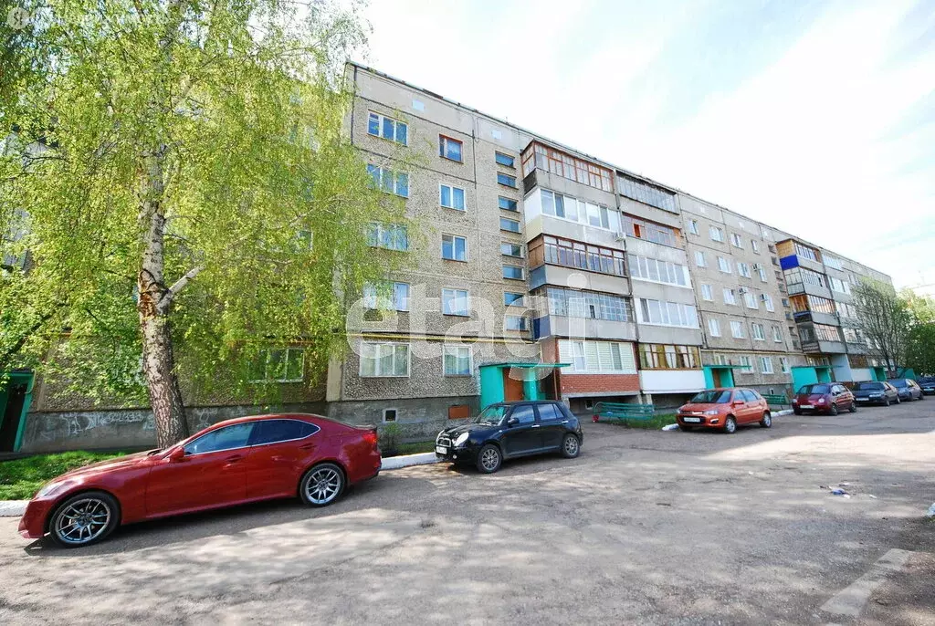 3-комнатная квартира: Салават, Ленинградская улица, 85 (65.4 м) - Фото 1