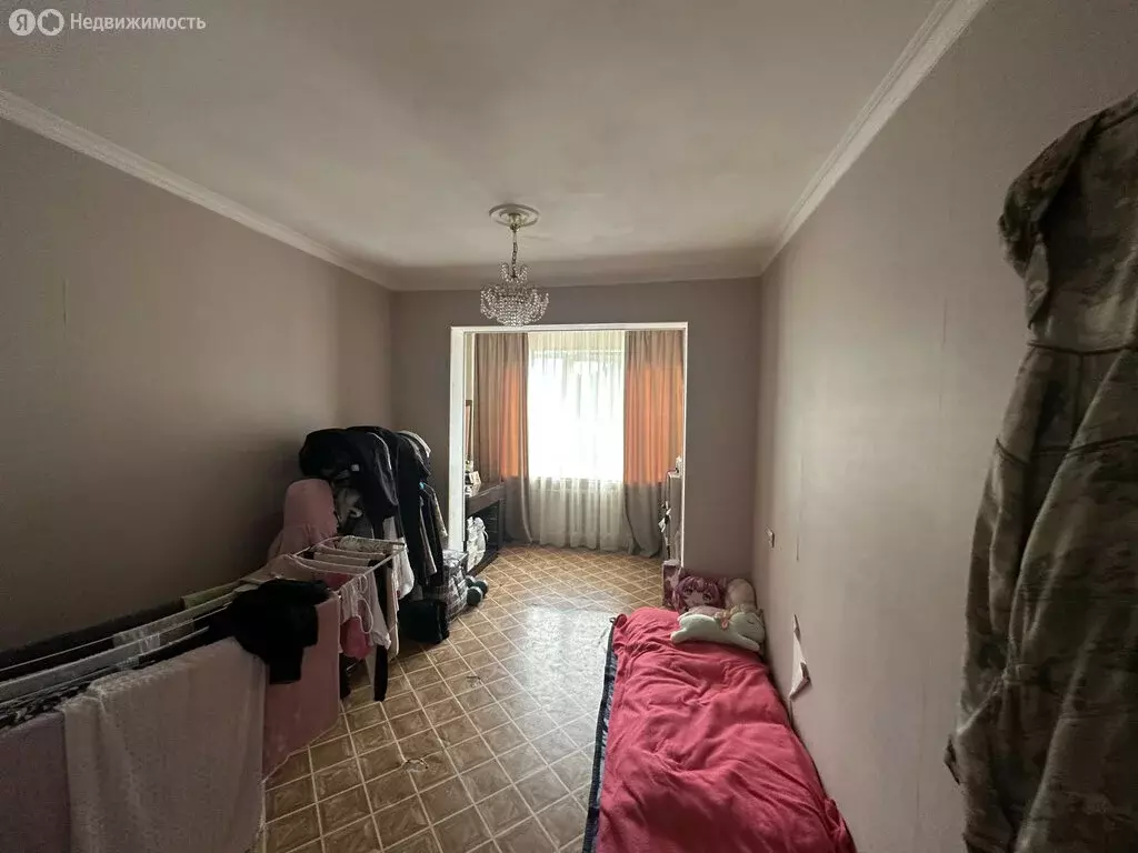 3-комнатная квартира: Владикавказ, улица Астана Кесаева, 5к1 (73 м) - Фото 1