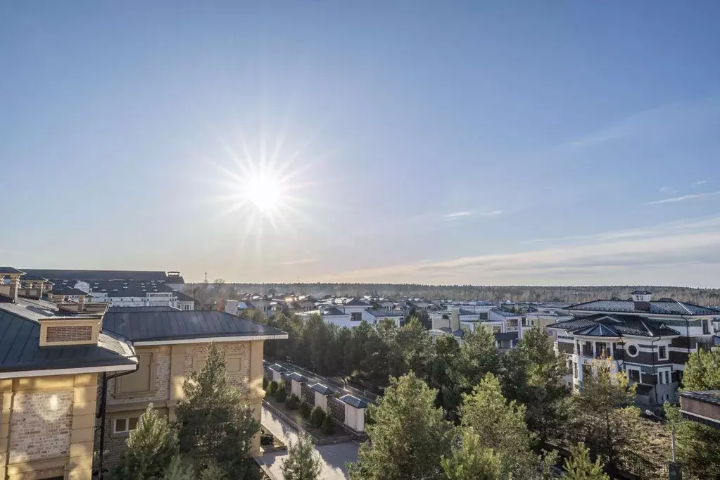 Квартира, 4 комнаты, 218.3 м - Фото 1