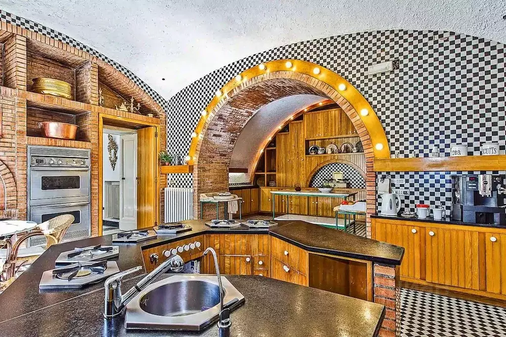 Коттедж в Татарстан, Казань Нефтяников кп,  (520 м) - Фото 1