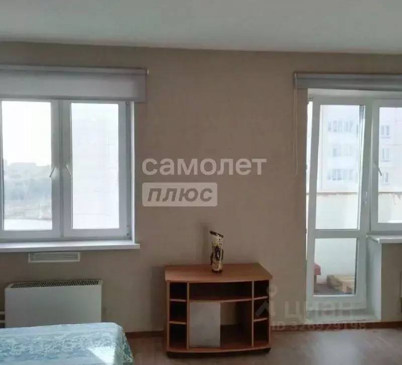 Студия Омская область, Омск ул. Леонида Маслова, 9 (33.0 м) - Фото 2