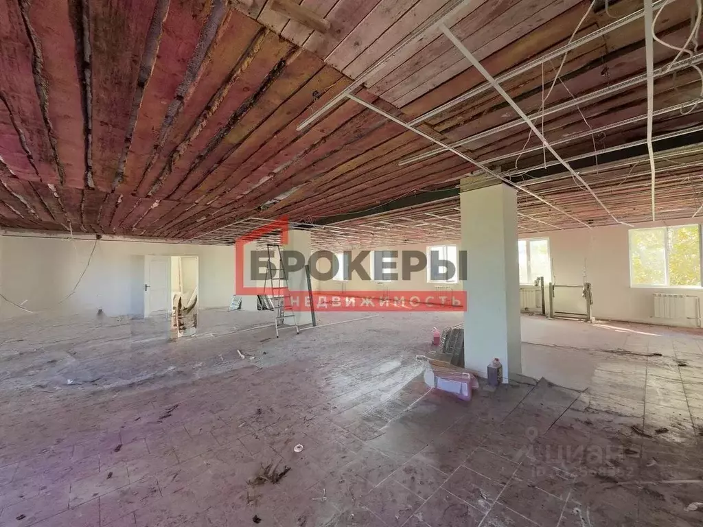 Помещение свободного назначения в Севастополь ул. Ковпака, 3 (200 м) - Фото 2