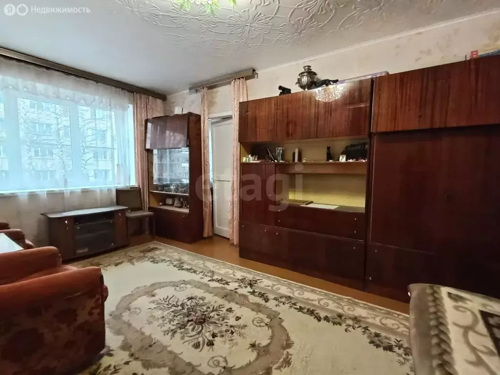 2-комнатная квартира: Златоуст, проспект имени Ю.А. Гагарина, 7-я ... - Фото 2