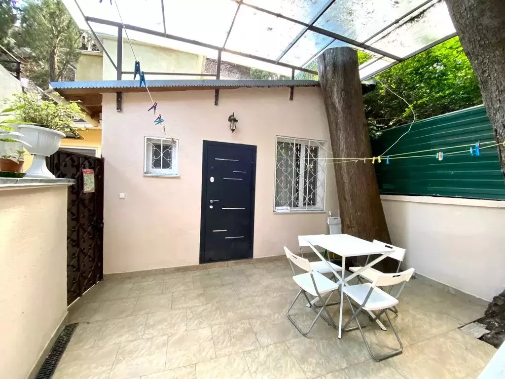 1-к кв. Крым, Ялта ул. Екатерининская, 10 (20.0 м) - Фото 1