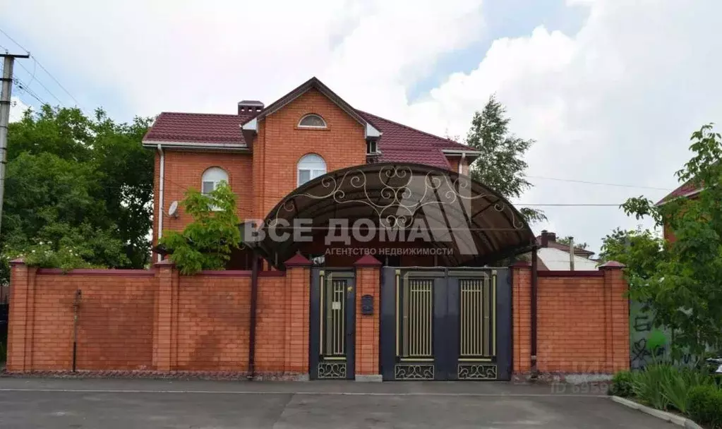 Дом в Ставропольский край, Ставрополь Можайский пер., 64 (201 м) - Фото 1