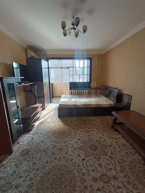 1-к. квартира, 40 м, 3/10 эт. - Фото 0