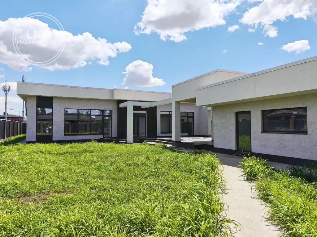 Дом в Краснодарский край, Краснодар ул. Константина Гондаря, 16 (350 ... - Фото 1