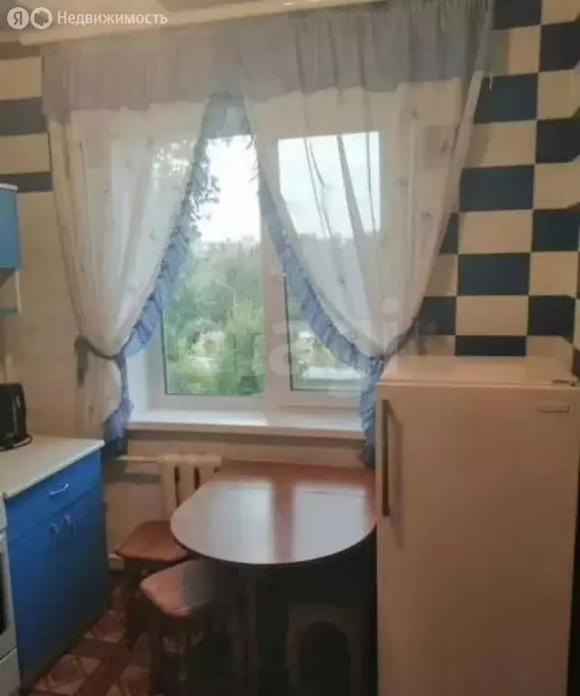 1-комнатная квартира: Саратов, улица имени С.Ф. Тархова, 8 (37 м) - Фото 0