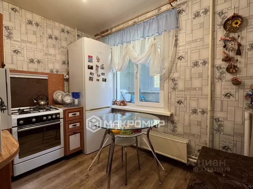 1-к кв. Татарстан, Казань ул. Фатыха Амирхана, 77 (35.0 м) - Фото 1