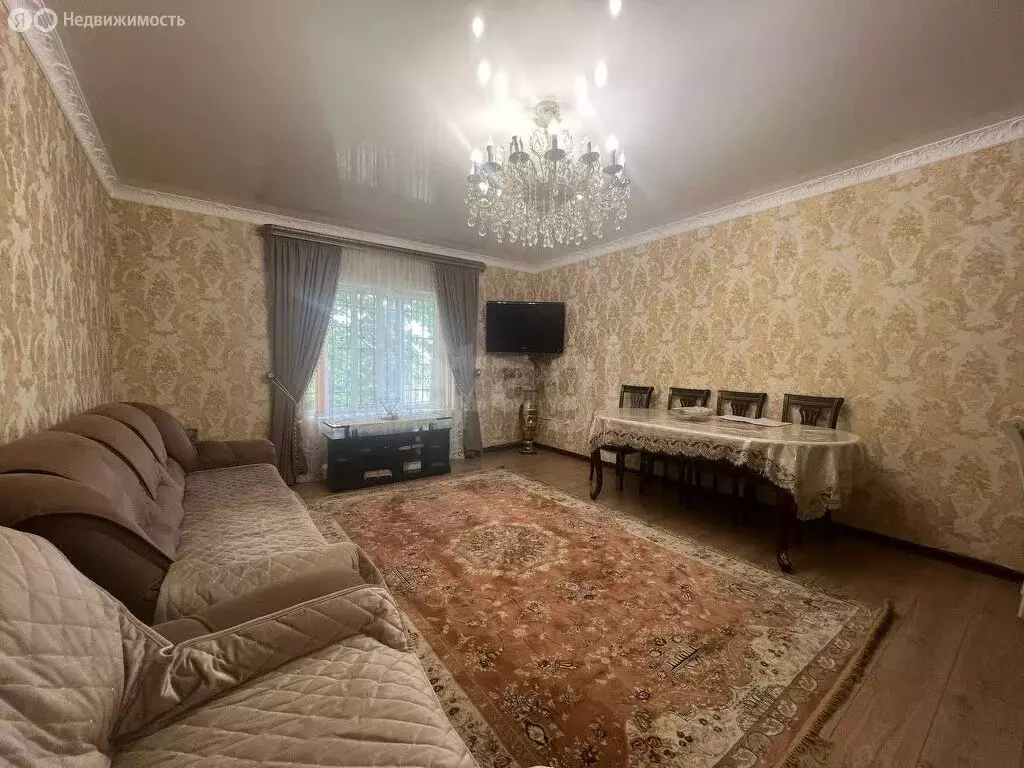 3-комнатная квартира: Нальчик, улица Карашаева, 18 (100.4 м) - Фото 2