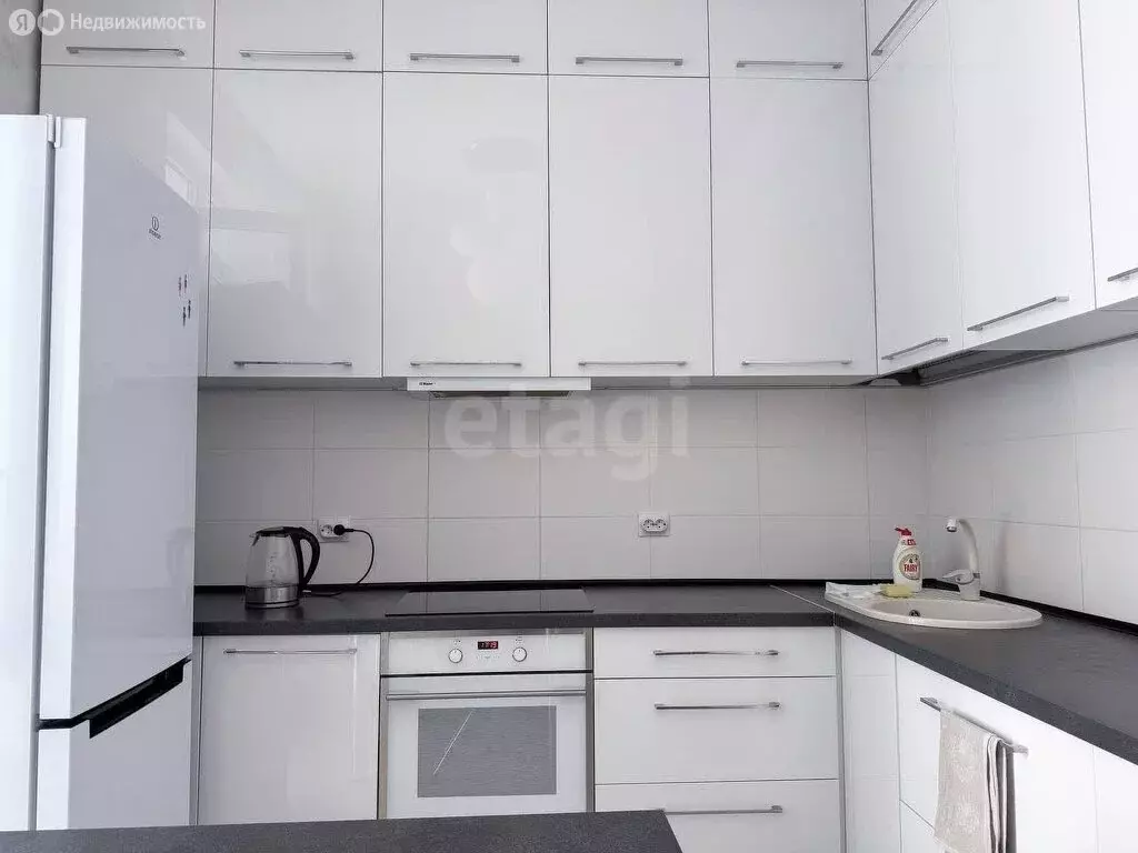 1-комнатная квартира: Калининград, Орудийная улица, 32А (45 м) - Фото 1