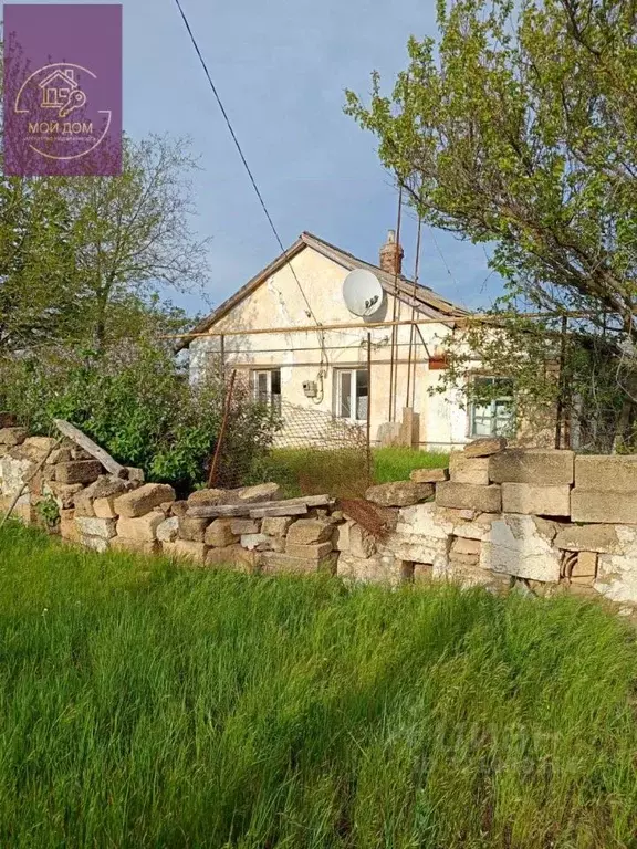 Дом в Крым, Раздольненский район, Березовское с/пос, с. Березовка ул. ... - Фото 1