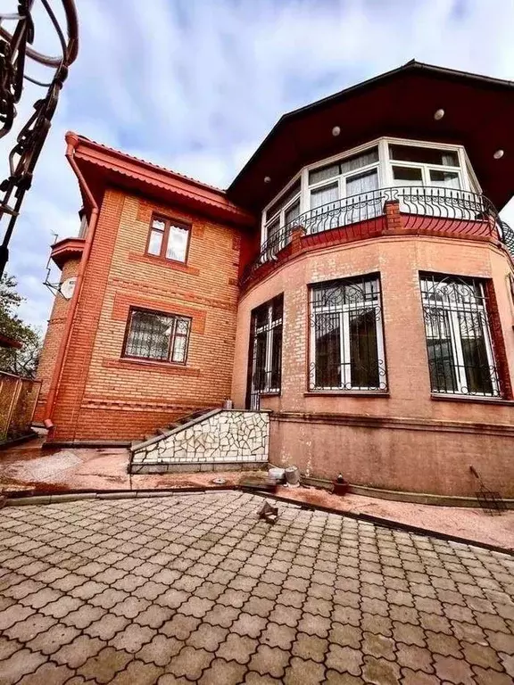 Коттедж в Белгородская область, Старооскольский городской округ, с. ... - Фото 1