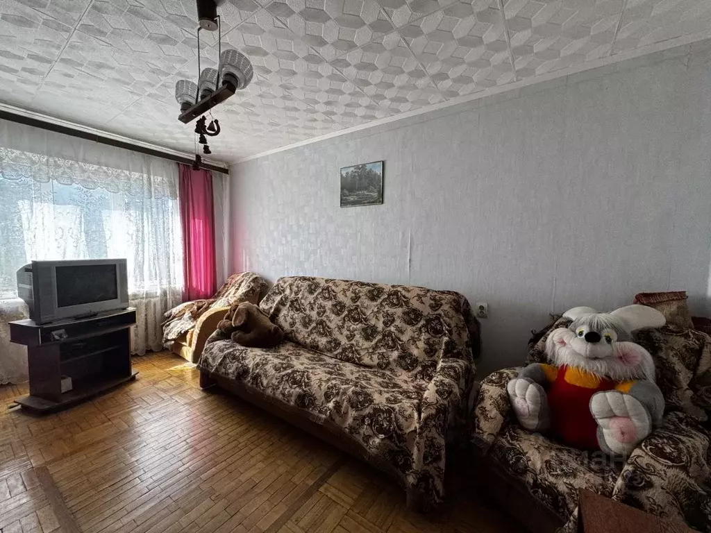2-к кв. Псковская область, Псков ул. Ижорского Батальона, 37 (48.0 м) - Фото 1