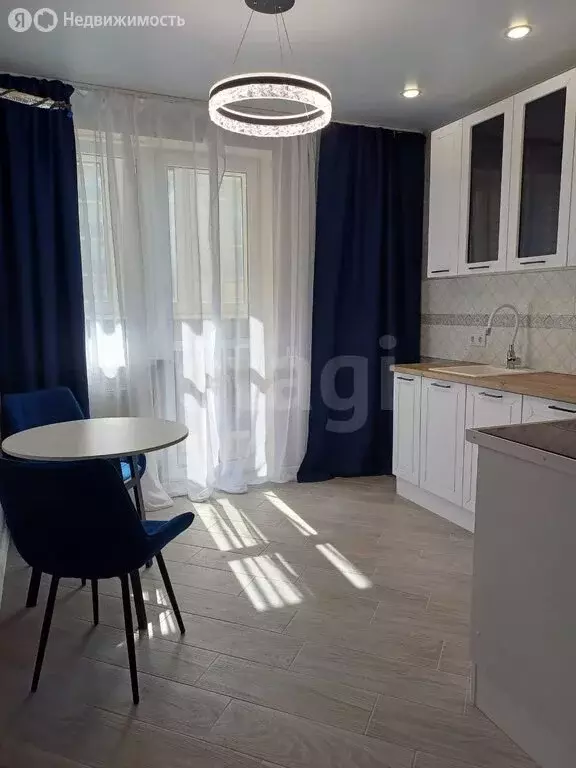1-комнатная квартира: Краснодар, улица Цезаря Куникова, 35 (35.7 м) - Фото 1