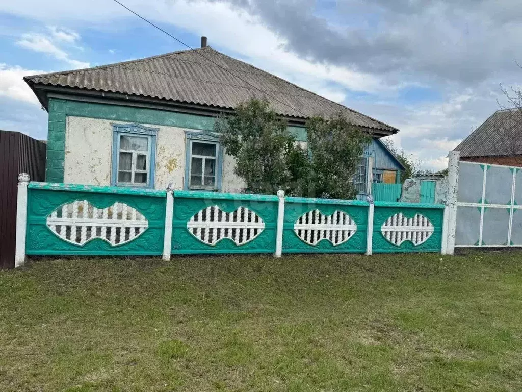 Дом в Белгородская область, Красненский район, Камызинское с/пос, с. ... - Фото 2