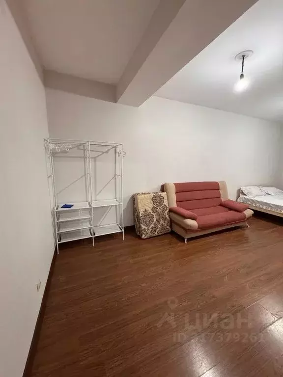 1-к кв. Дагестан, Каспийск ул. Азиза Алиева, 2А (50.0 м) - Фото 1
