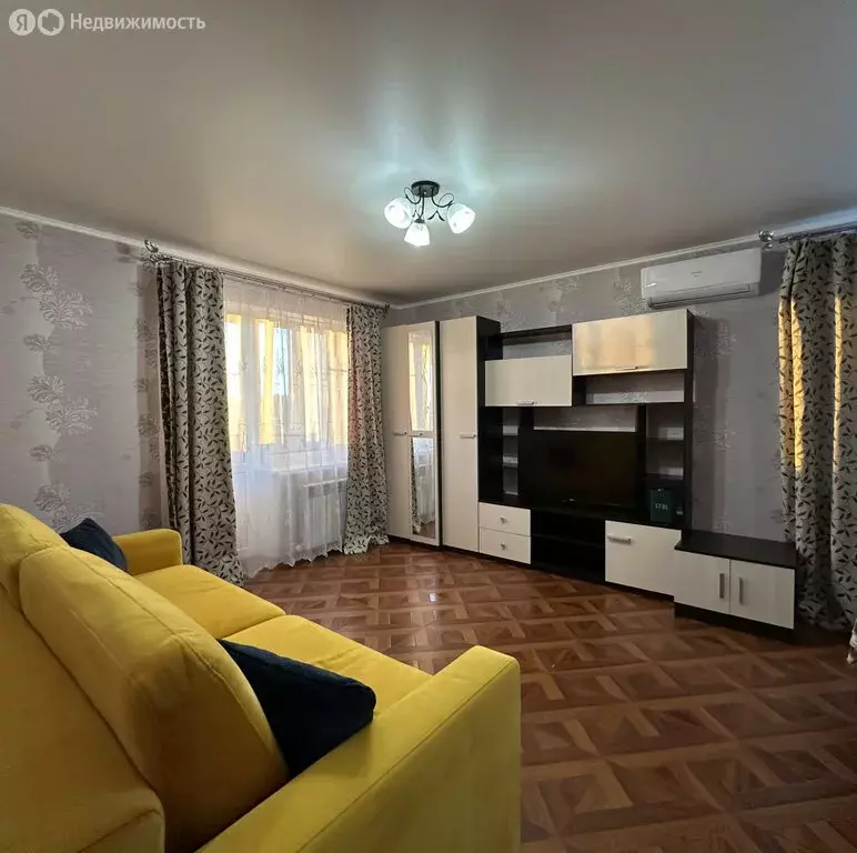 1-комнатная квартира: Астрахань, улица Космонавтов, 1 (36 м) - Фото 2